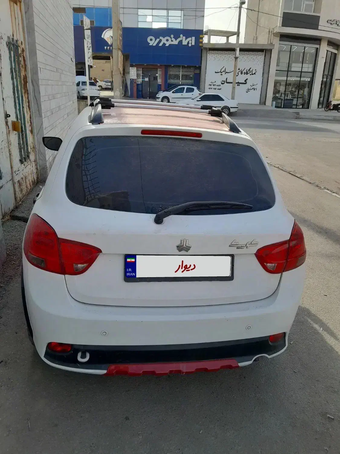 کوئیک Rمدل ۹۸ بدون ضربه تمیز مرتب|خودرو سواری و وانت|داراب, |دیوار