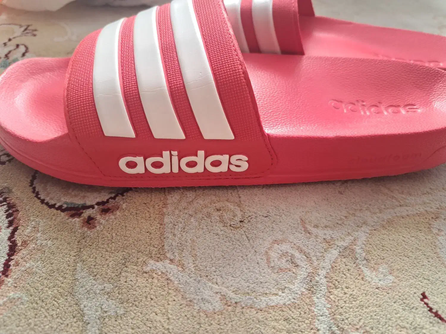 دمپایی ادیداس اورجینال|کیف، کفش، کمربند|اصفهان, چرخاب|دیوار