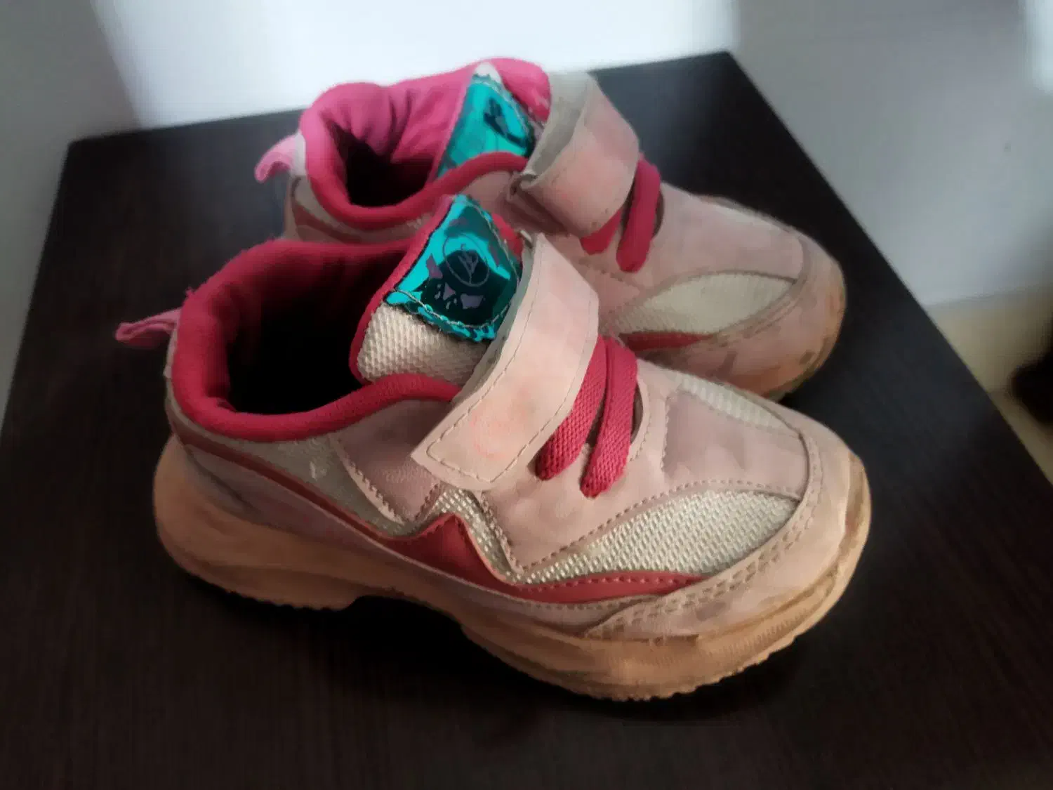 کتانی دخترونه ،کتونی هاسایز ۲۸|کفش و لباس بچه|شاهدشهر, |دیوار