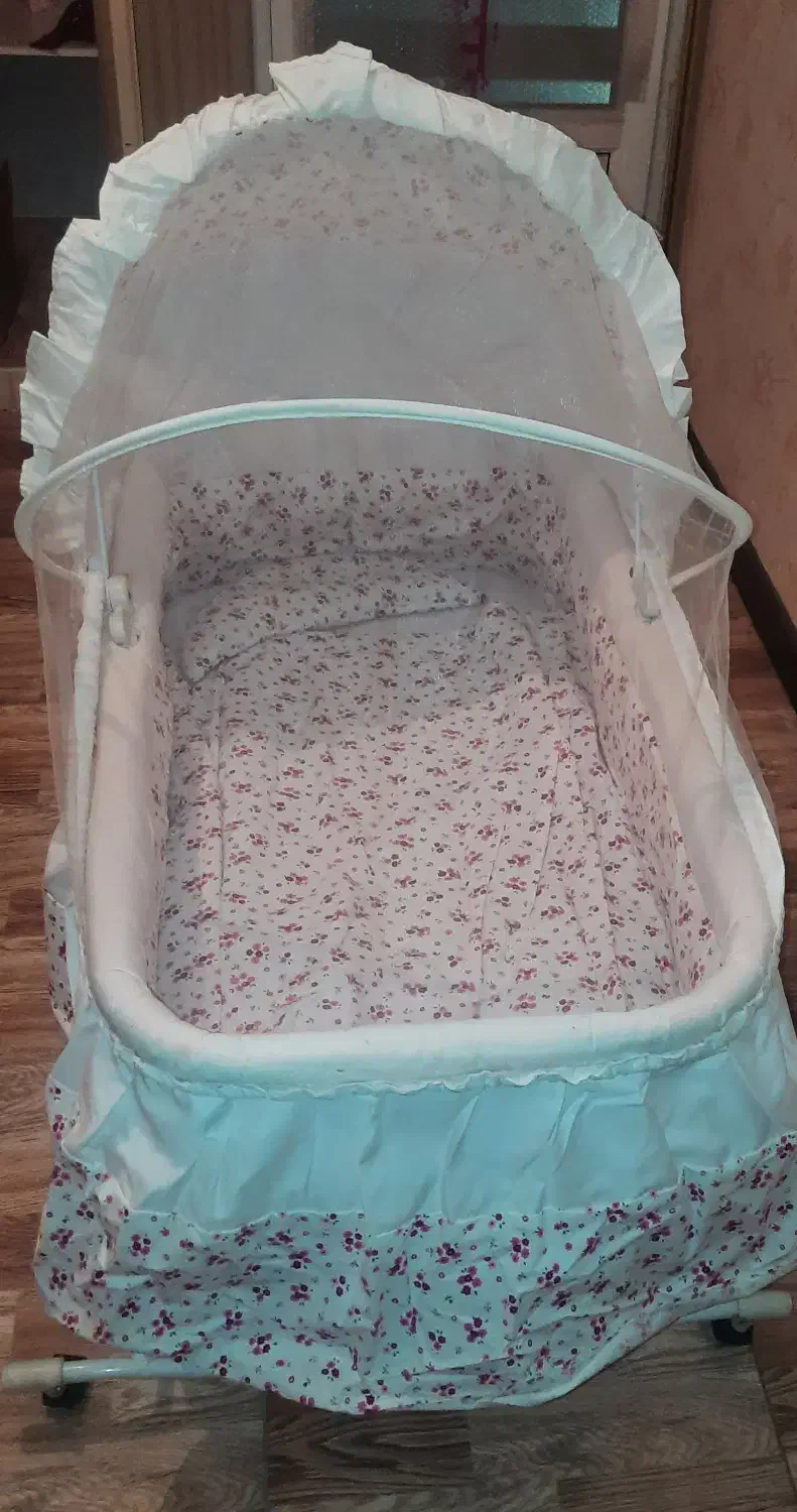 ننو ، گهواره کودک|تخت و صندلی بچه|تهران, جی|دیوار