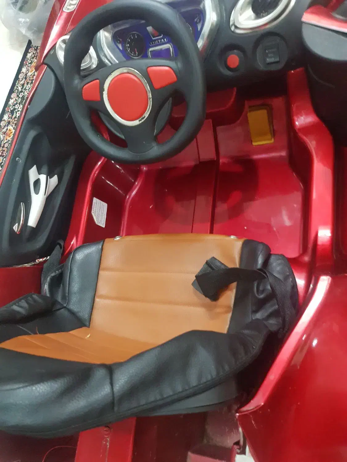 ماشین شارژی|اسباببازی بچه|کاشان, امیرکبیر|دیوار