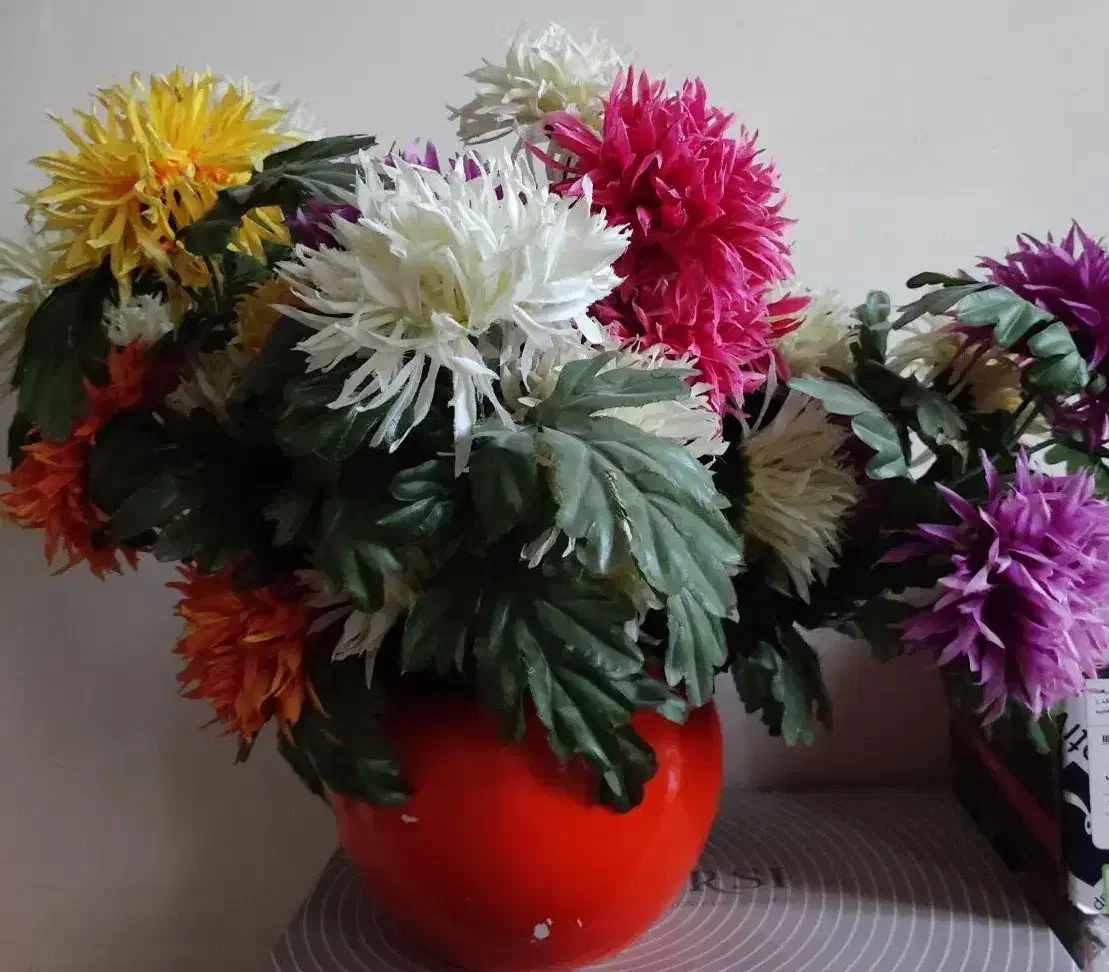 گل وگلدان|گل مصنوعی|اندیشه, اندیشه فاز ۳|دیوار