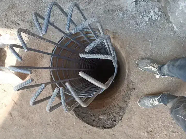 چاه کن مقنی شیار ساختمان جا پایه رد لوله|خدمات پیشه و مهارت|مشهد, طبرسی شمالی|دیوار