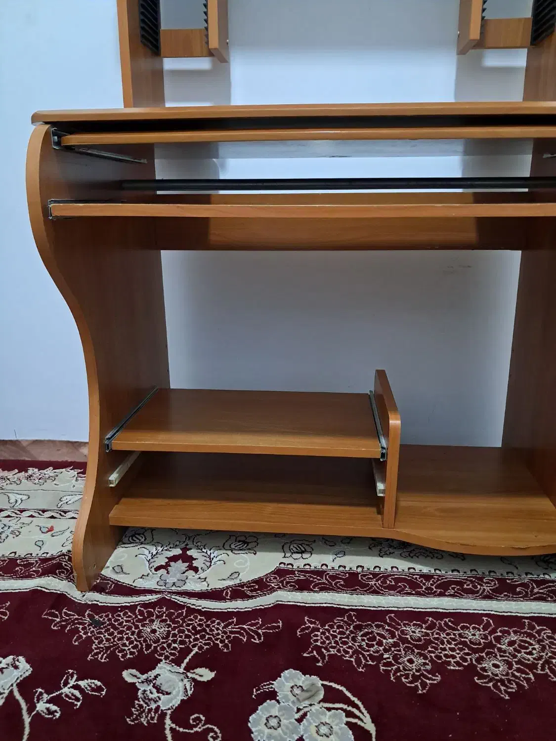 میز کامپیوتر|میز تحریر و کامپیوتر|قم, نیروگاه|دیوار