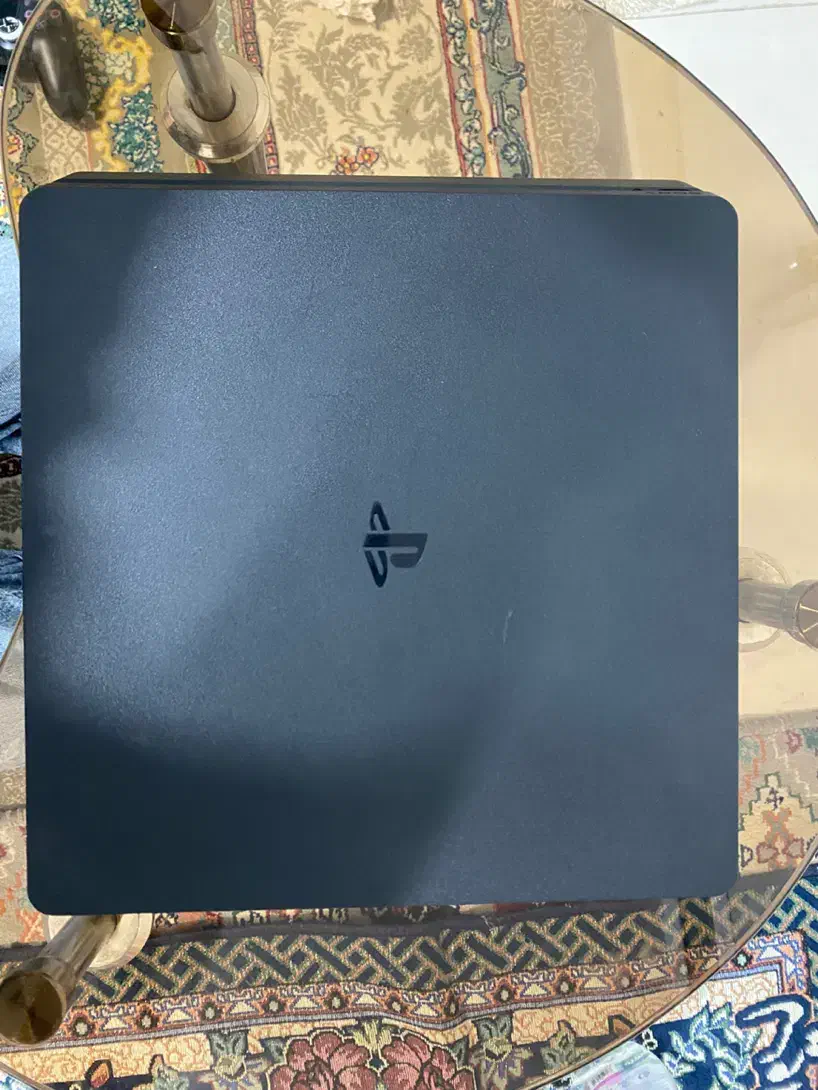 Ps 4 slim 1TB اکانتی دو دسته|کنسول، بازی ویدئویی و آنلاین|مشهد, شهید معقول|دیوار