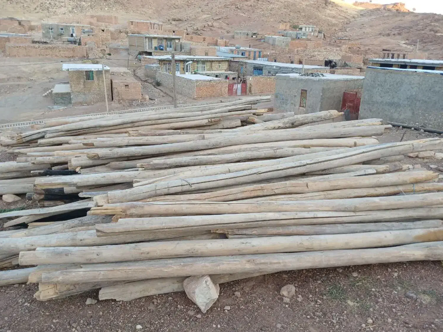 چوب خشک|مصالح و تجهیزات ساختمان|درب گنبد, |دیوار