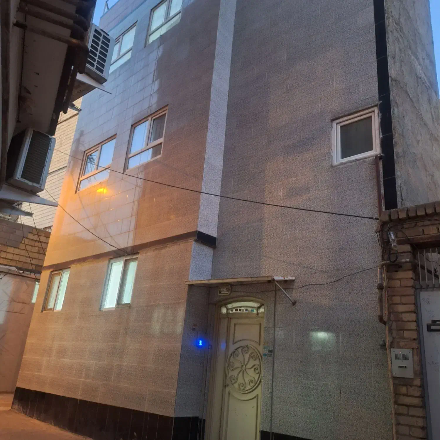 فروش خانه شخصی ۳ طبقه|فروش آپارتمان|تبریز, |دیوار