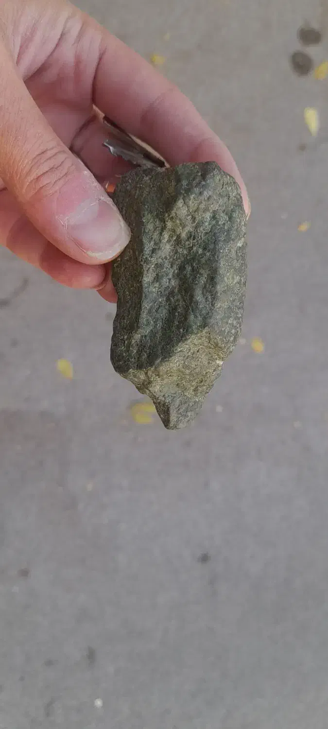 سنگ بسیار زیبا وسبز پسته ای یک دست|کلکسیون اشیاء عتیقه|محمدیه-قزوین, |دیوار