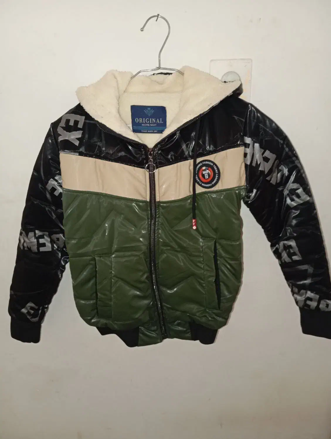 کافشن بچگانه نو|کفش و لباس بچه|الیگودرز, |دیوار