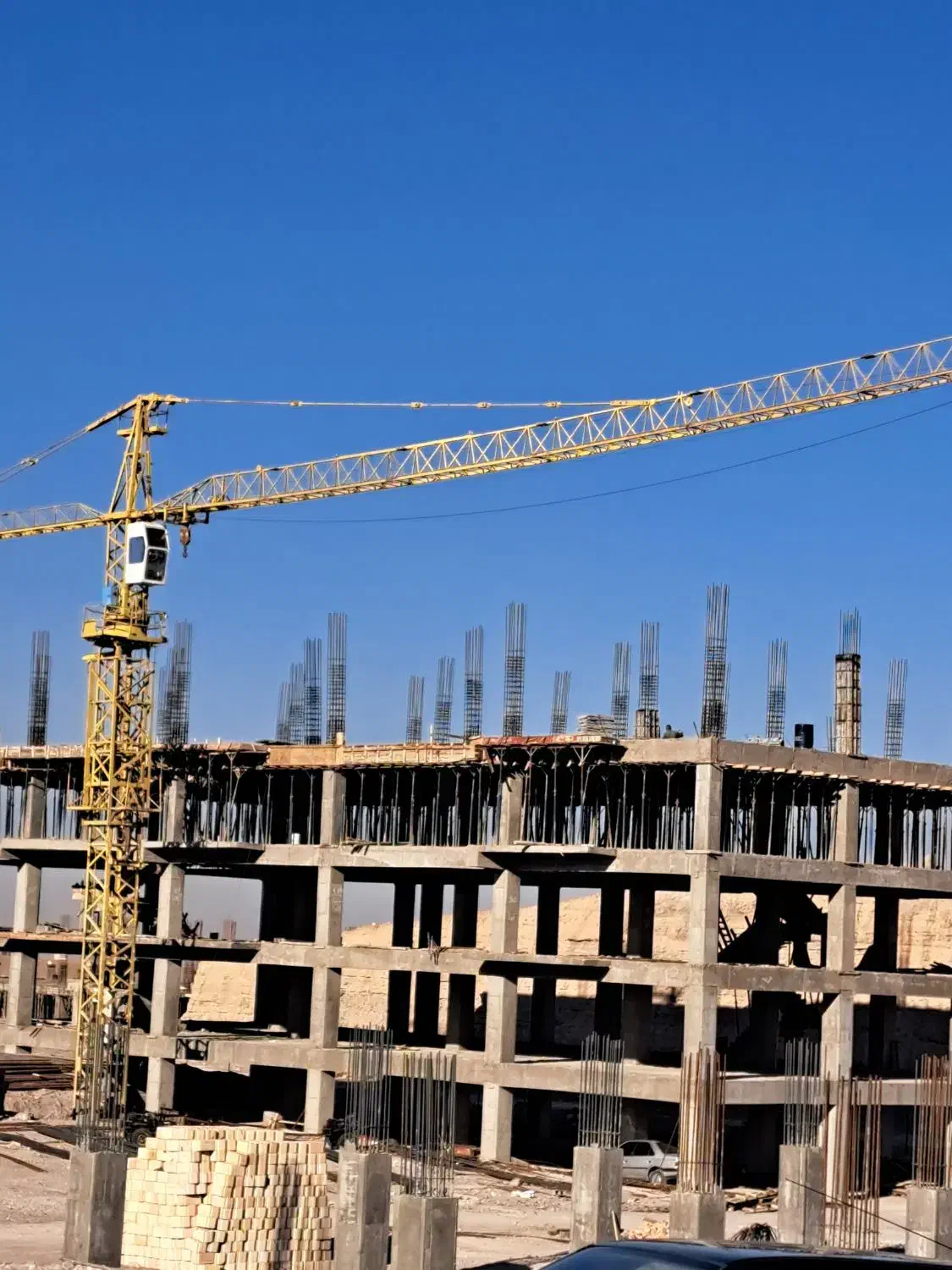 قالب بند وا ارماتوربند|استخدام معماری، عمران و ساختمانی|سهند, |دیوار