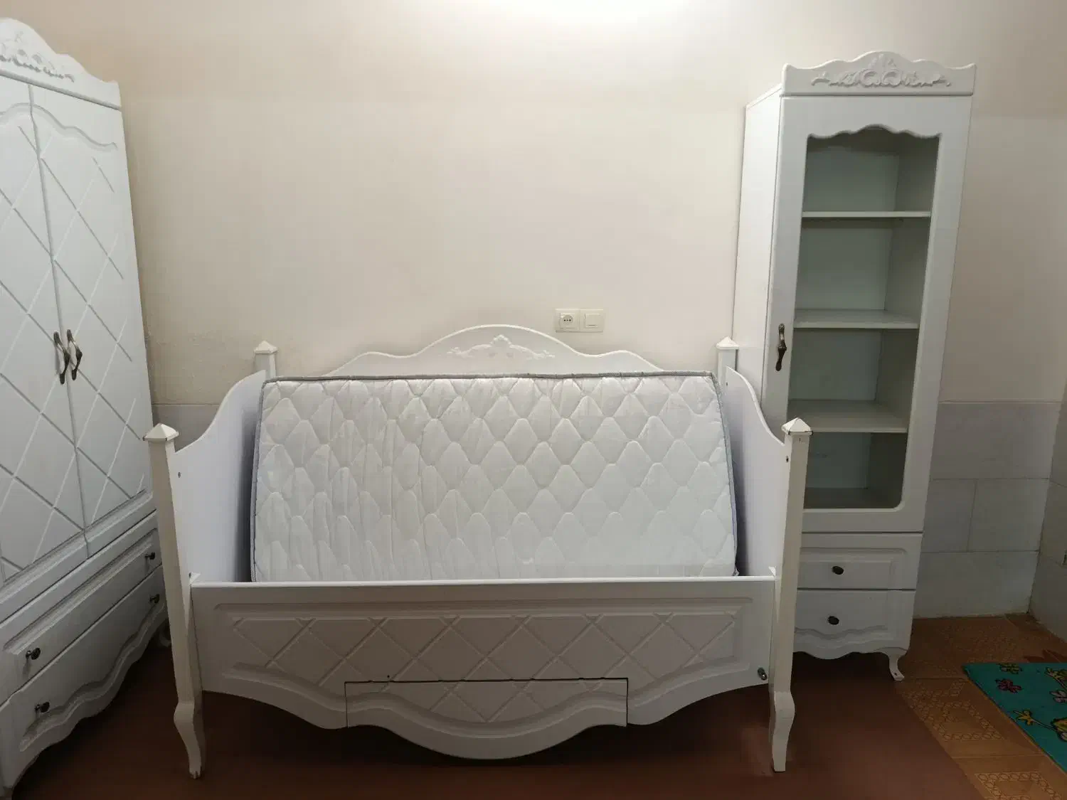 تخت خواب کودک و نوجوان|تخت و سرویس خواب|یزد, |دیوار