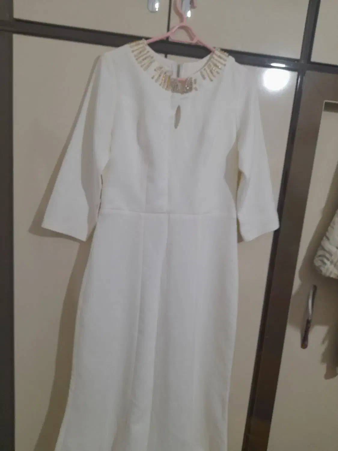 لباس مجلسی پوشیده به رنگ شیری نو|لباس|میاندوآب, |دیوار