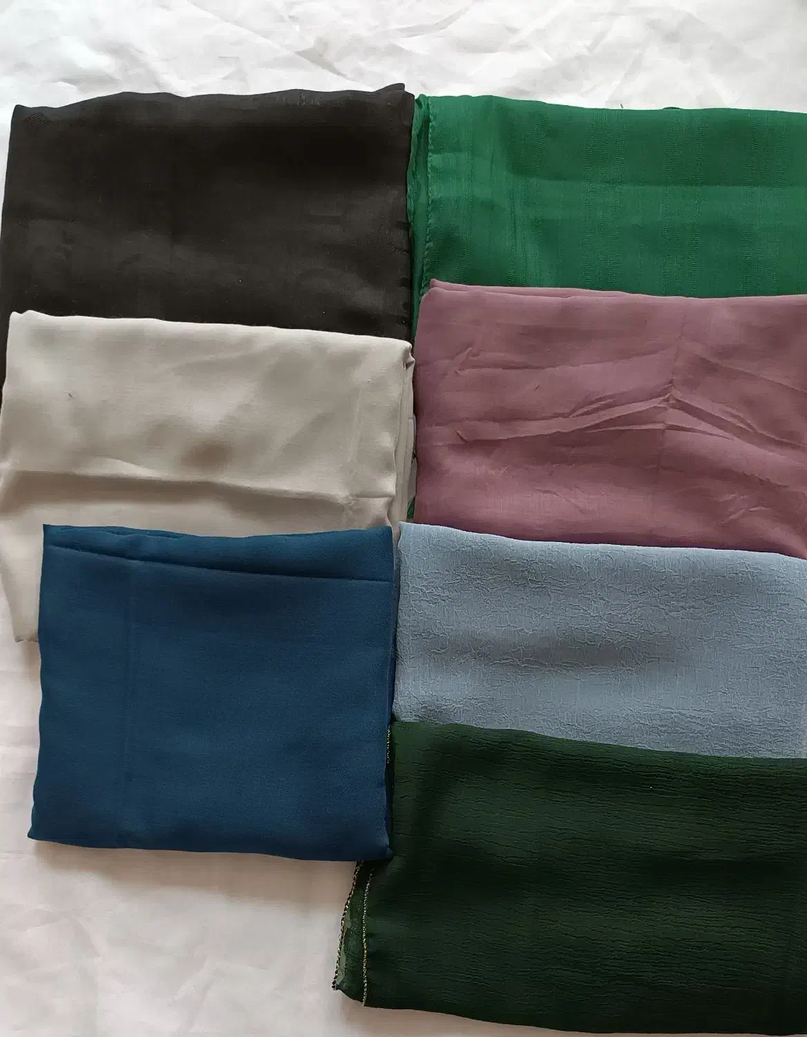 تعداد زیاد ها روسری چهار گوش هستن|لباس|بوکان, |دیوار