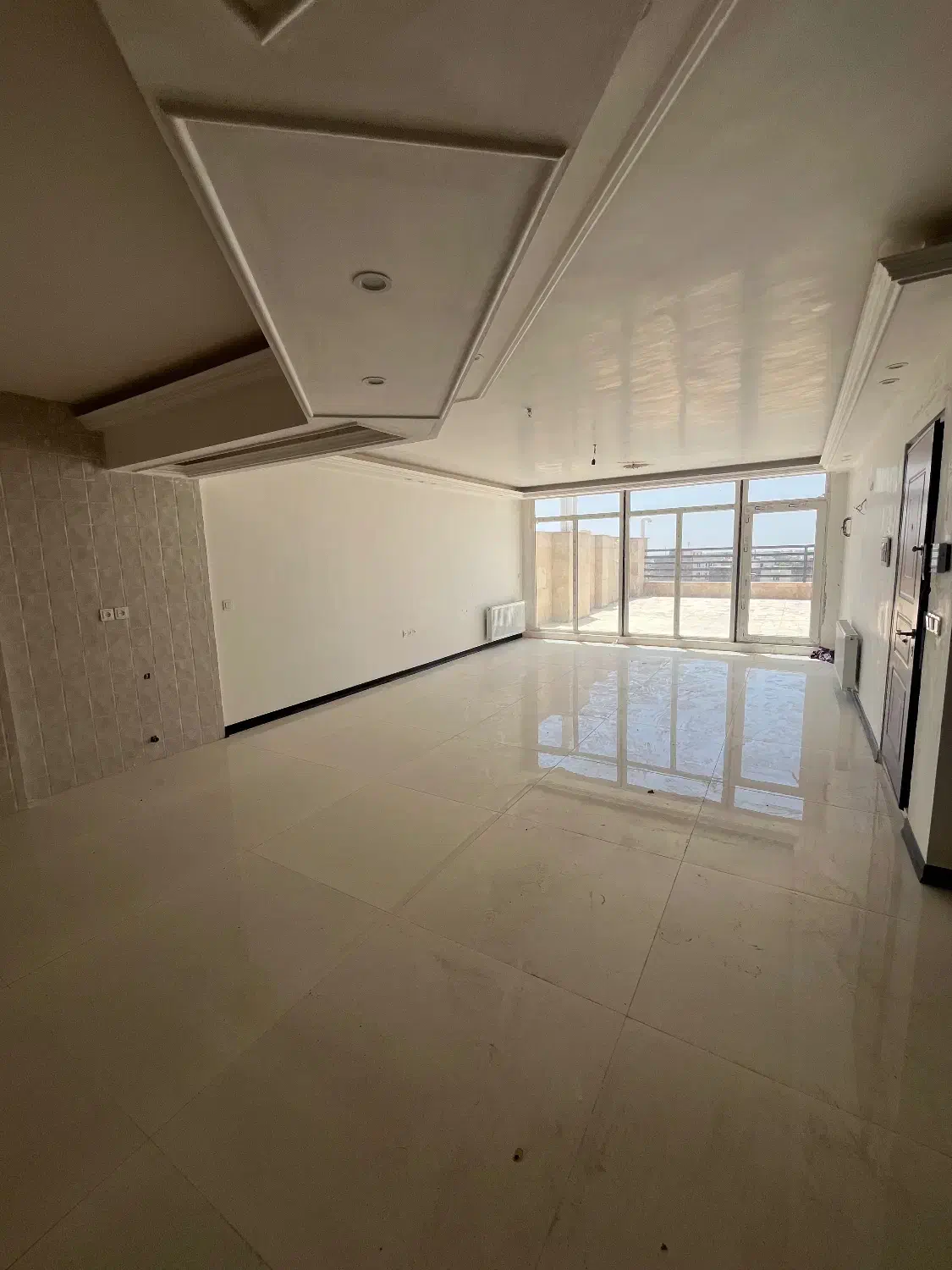 ۱۸۰متر/بلوار باهنر/تکواحد/کلیدنخورده/فولامکانات|اجارهٔ آپارتمان|ورامین, ورامین|دیوار