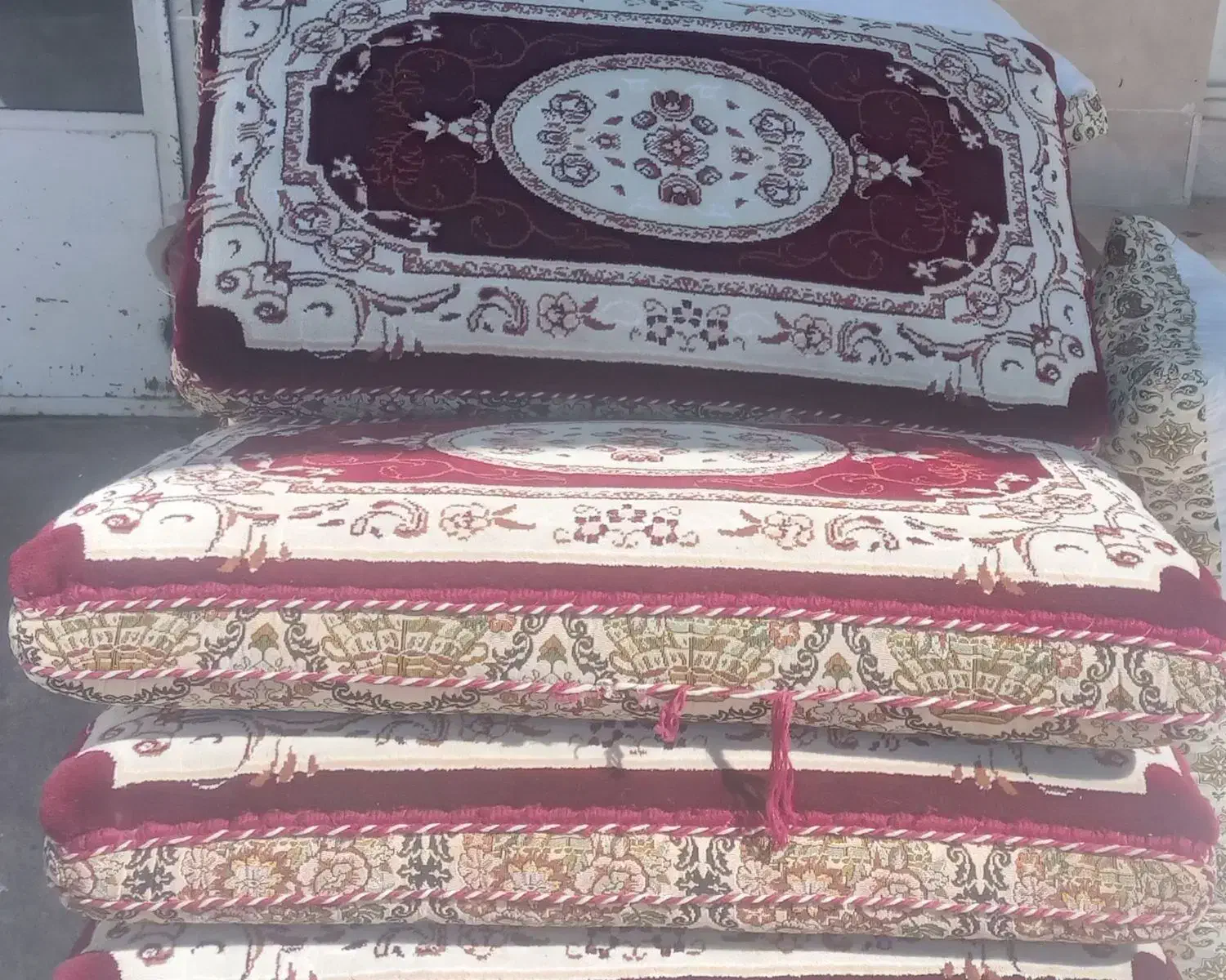 یک دست پشتی|پشتی|سنندج, |دیوار