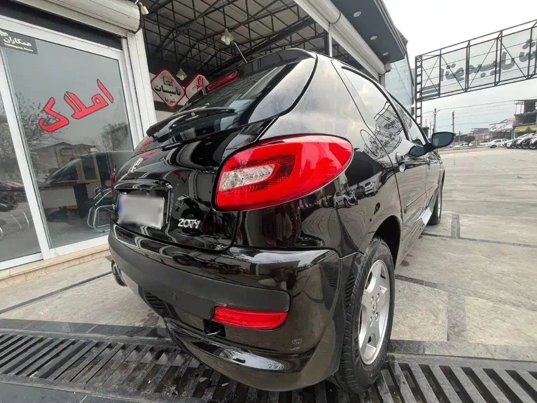 پژو ۲۰۷ پانا مدل ۴۰۲ کم کارکرد ۱۰ زیر قیمت بازار|خودرو سواری و وانت|چالوس, |دیوار