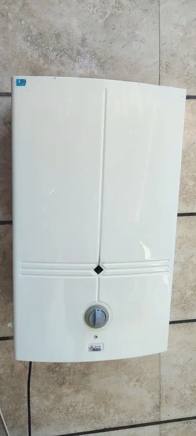 آبگرمکن دیواری بوتان|آبگرمکن، پکیج، شوفاژ|سبزوار, هویزه|دیوار