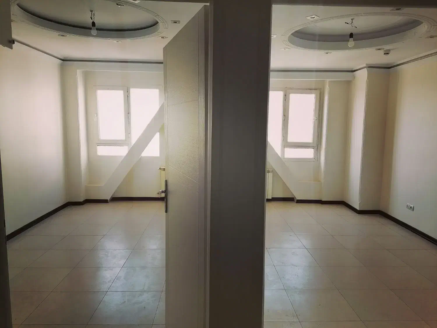 ۱۱۵ متر برج نرگس/ویو باز و بدون مشرف/تخلیه/فوری