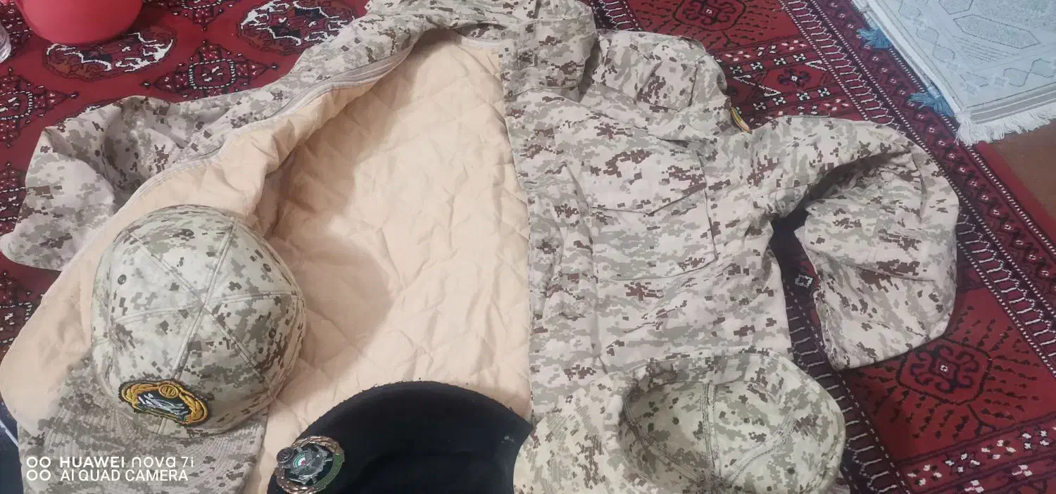 کیف و لباس های سربازی ارتش|لباس|گنبد کاووس, |دیوار