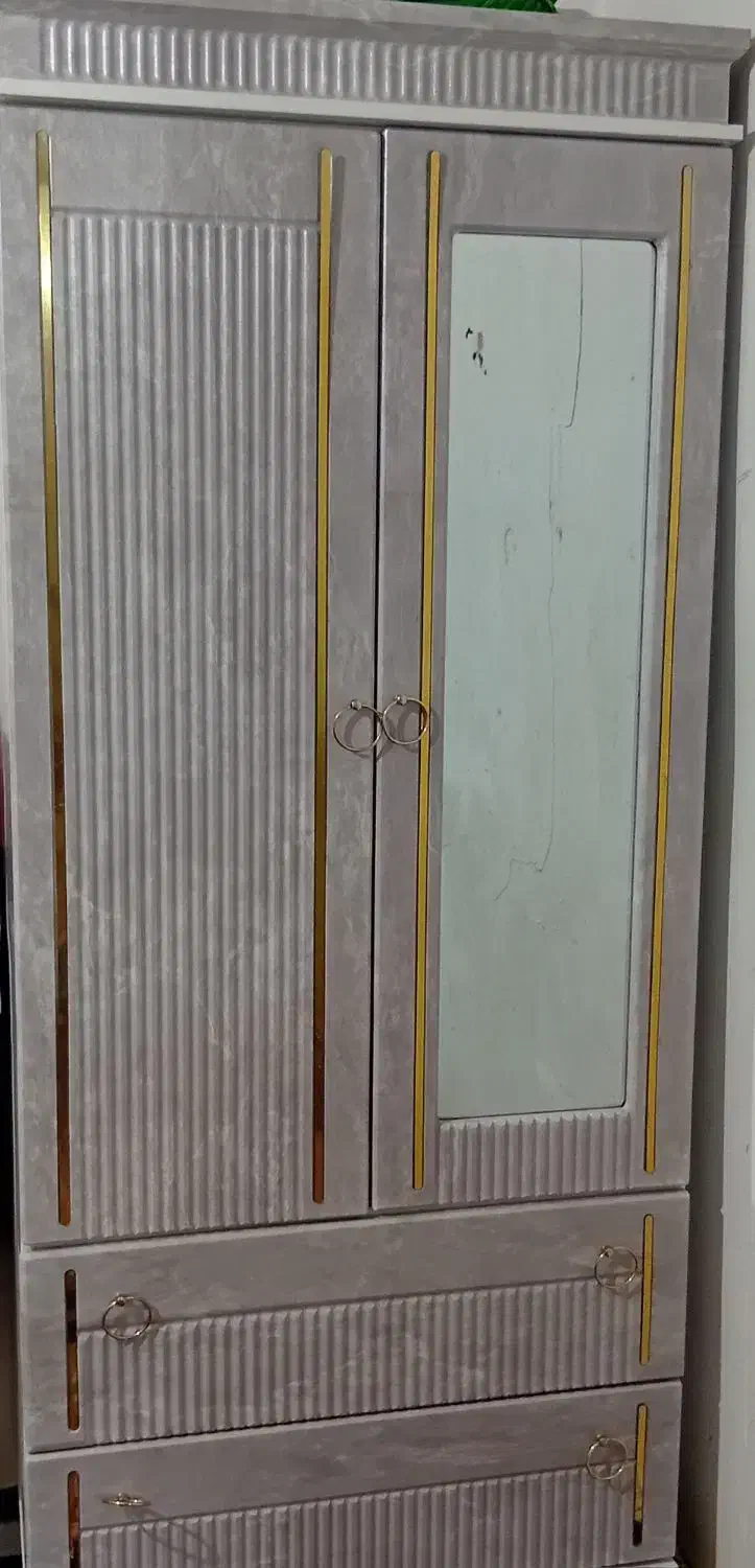 کمد دلاور|جاکفشی، کمد، دراور|تربت جام, خیرآباد|دیوار