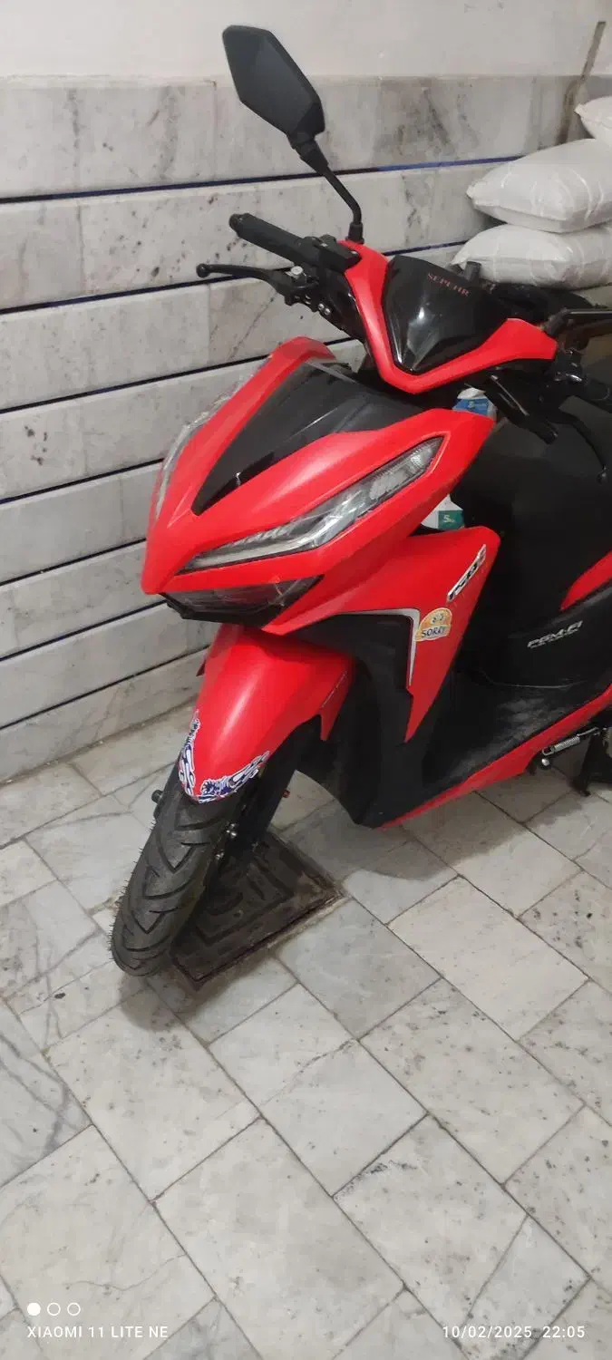 کلیک مدل1403 فروش فوری|موتورسیکلت|زنجان, |دیوار