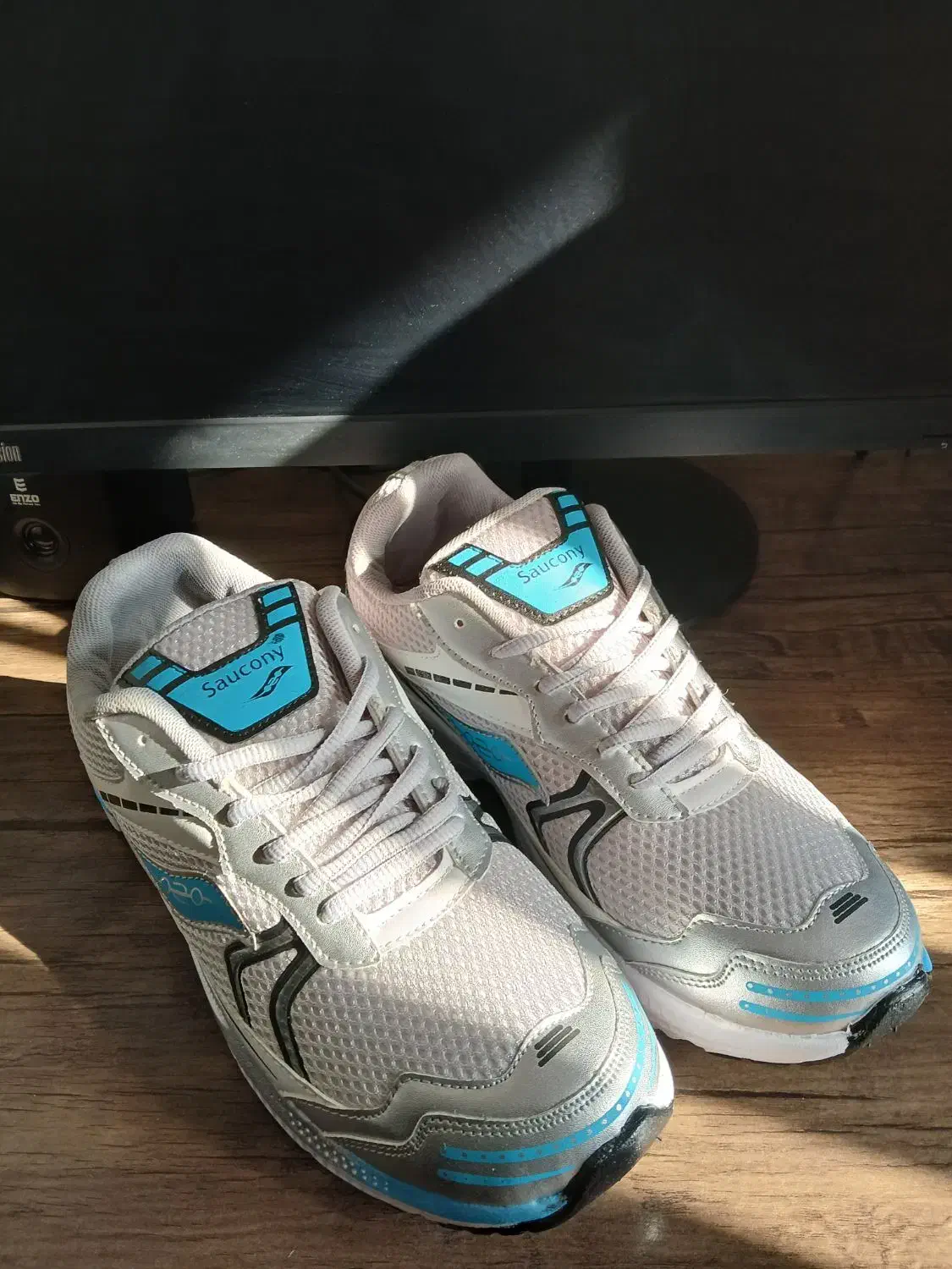 کفش|کیف، کفش، کمربند|محمدشهر, شهرک نگین|دیوار