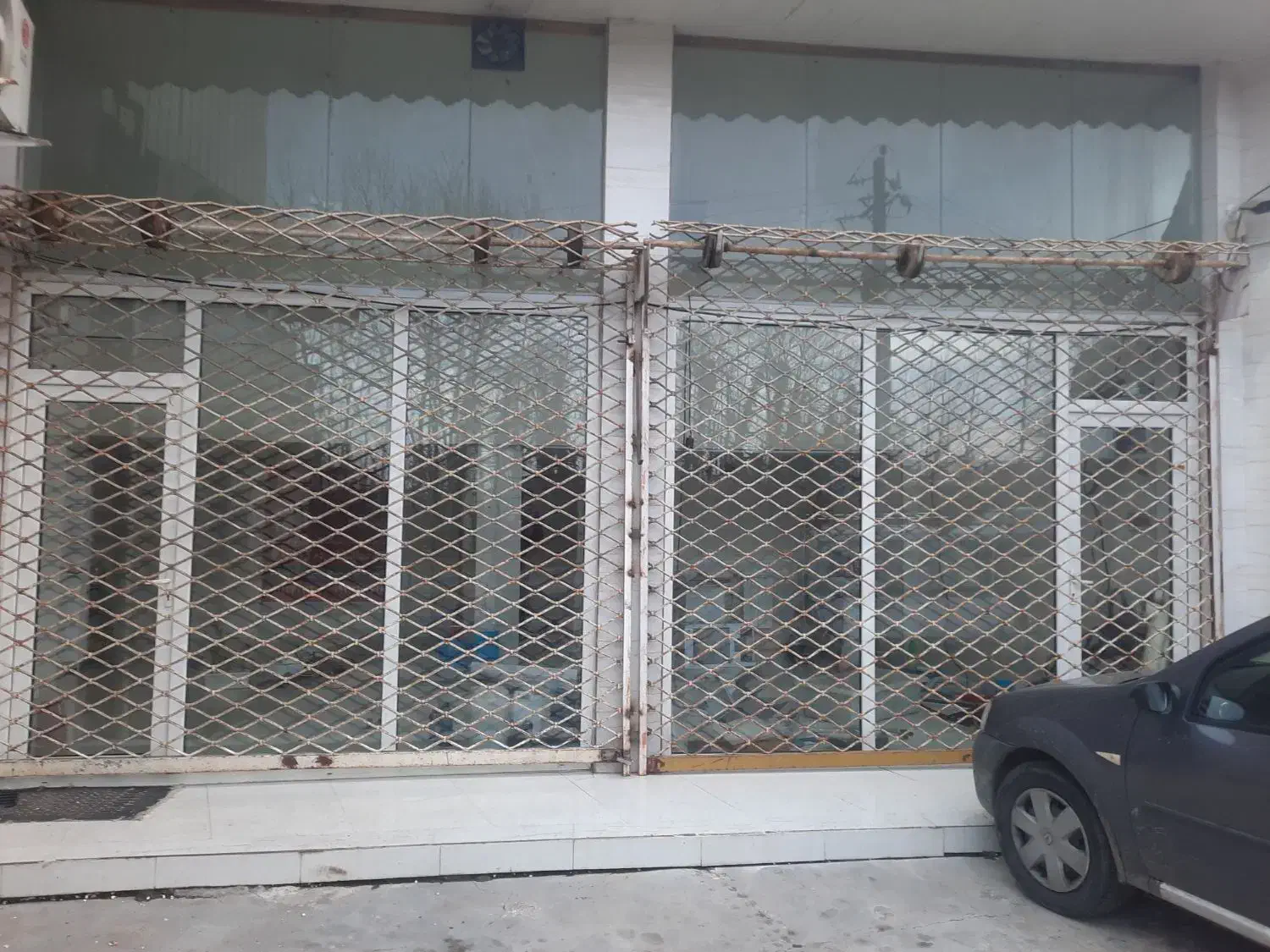 کرکره|ابزارآلات|سنگر, |دیوار