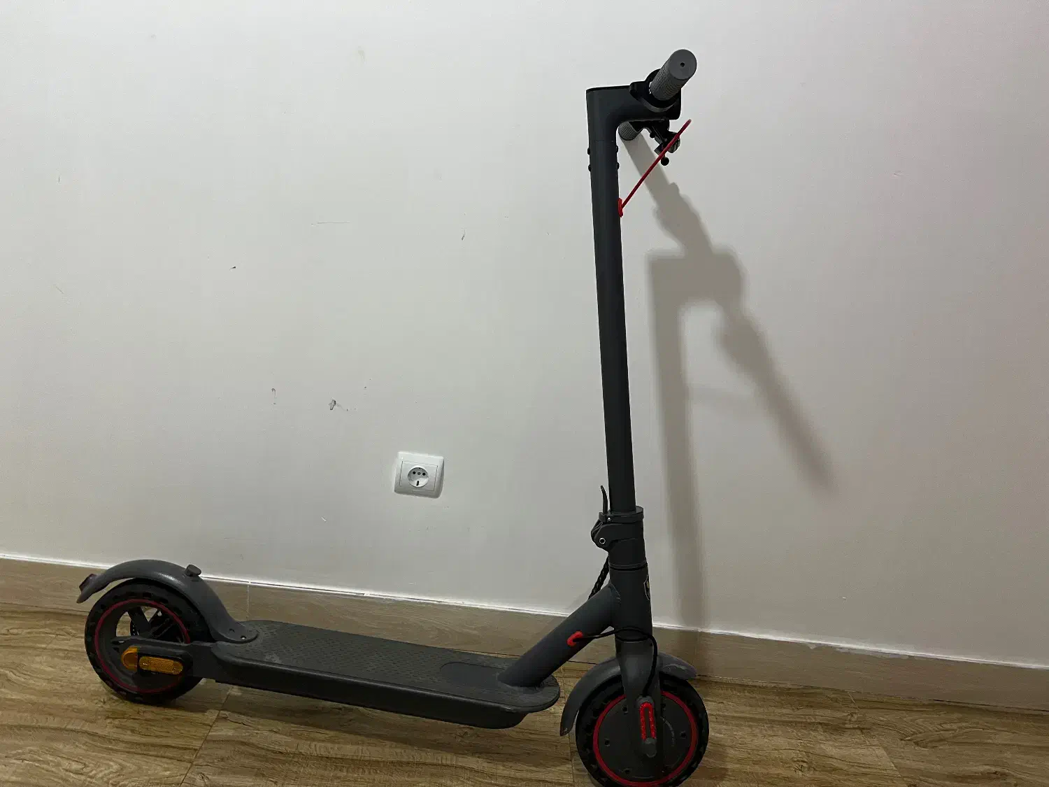 یک عدد اسکوتر برقی|دوچرخه، اسکیت، اسکوتر|تبریز, |دیوار