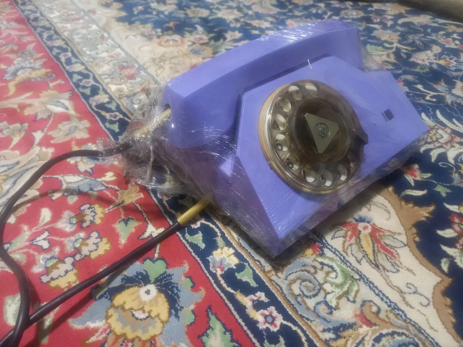 تلفن قدیمی|تلفن رومیزی|قم, ولیعصر|دیوار