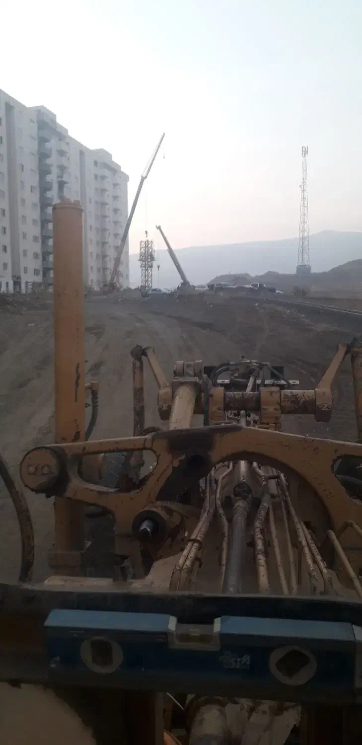 گریدر ۷۰۵ r2|خودرو سنگین|ارومیه, |دیوار