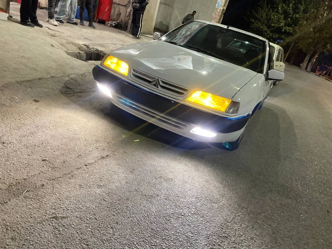 زانتیا سفید|خودرو سواری و وانت|بومهن, |دیوار