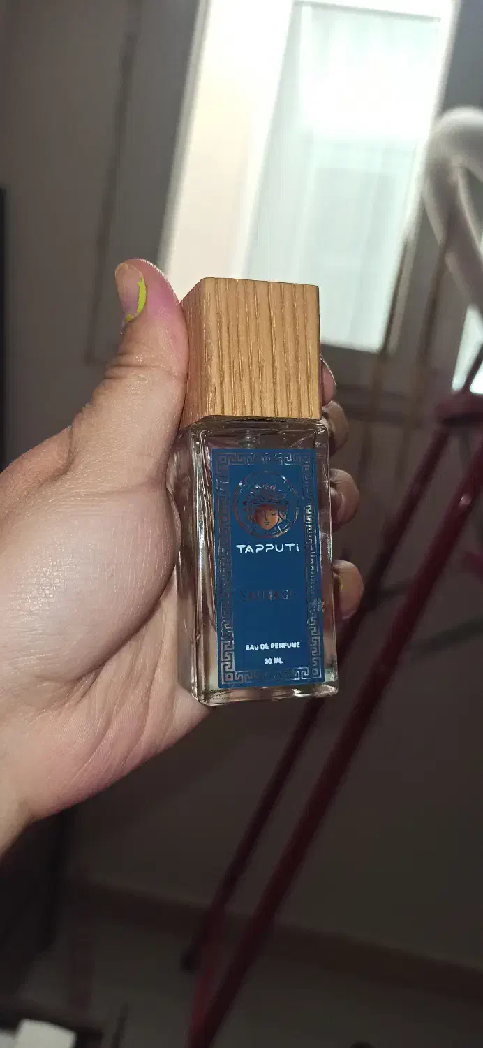 عطر با رایحه تلخ جذاب|آرایشی، بهداشتی، درمانی|میانه, |دیوار