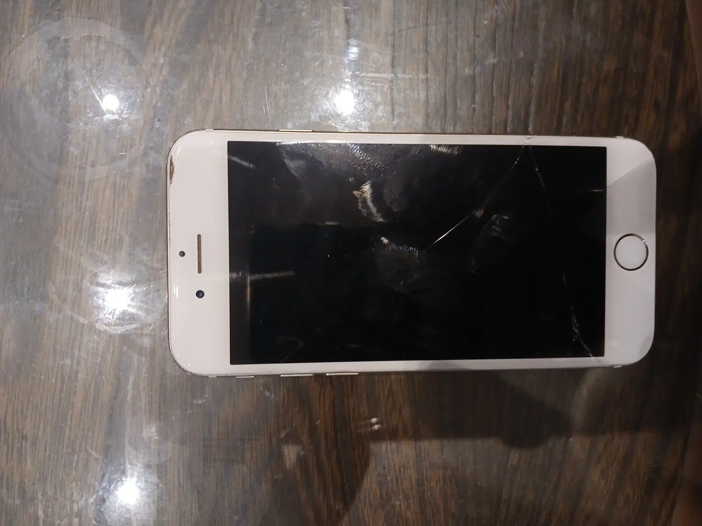 iPhone 6|موبایل|اصفهان, باغ زرشک|دیوار