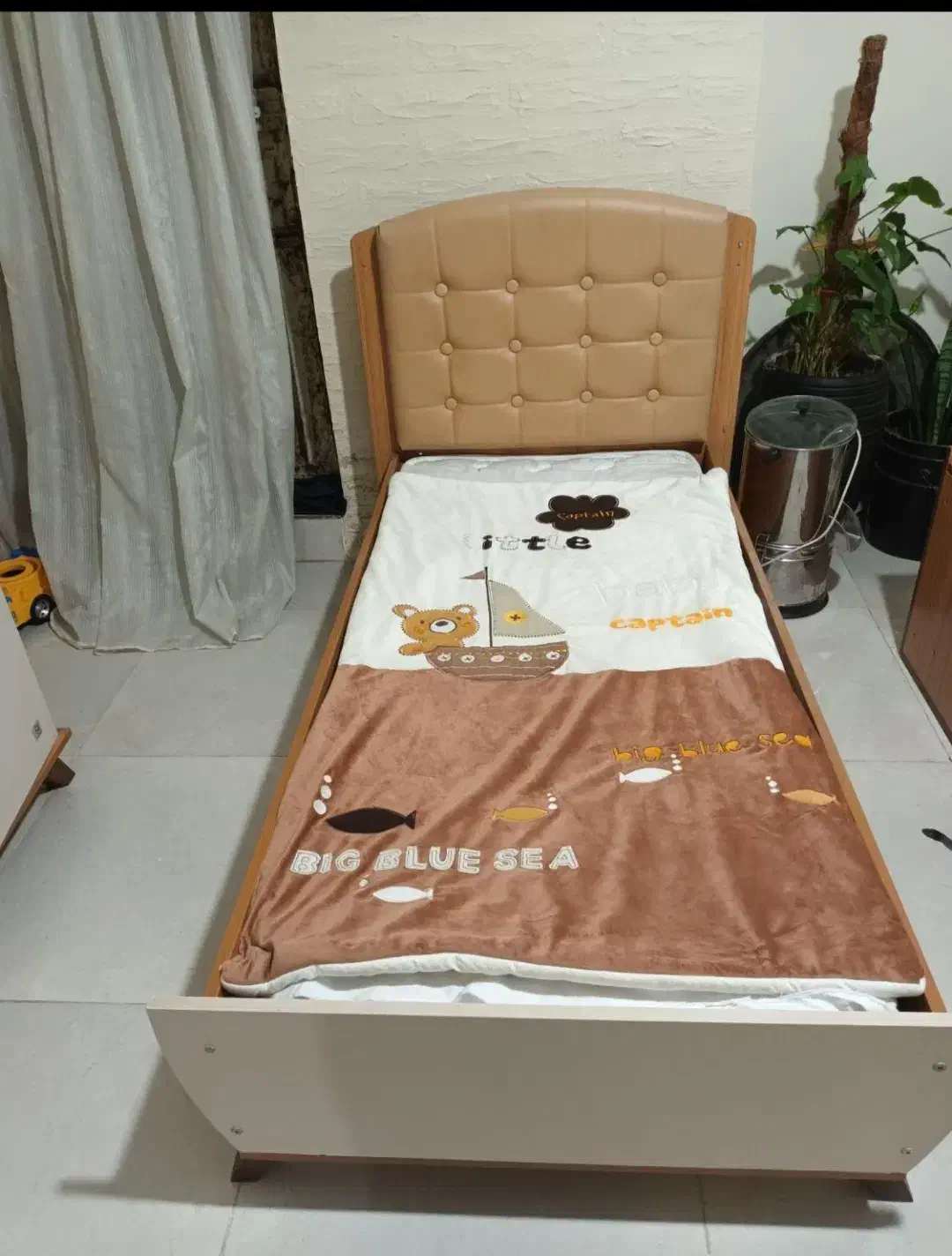 تخت و کمد اپادانا|تخت و سرویس خواب|شهریار, رزکان|دیوار