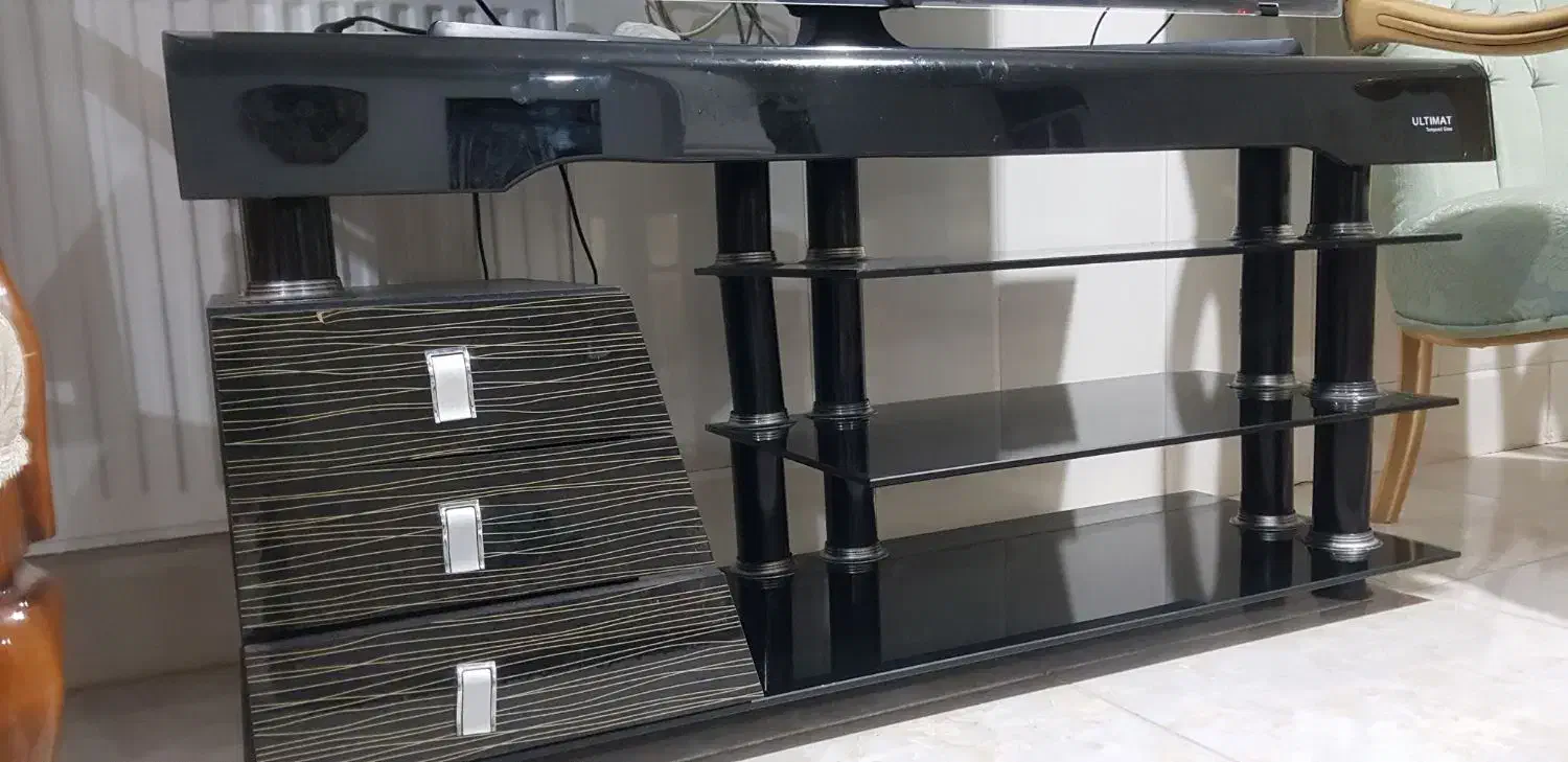 میز تلویزیون(tv)|میز تلویزیون|قم, باغ شازده|دیوار