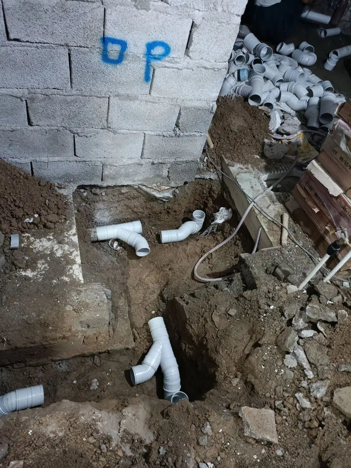 لوله کشی آب ، فاضلاب|خدمات پیشه و مهارت|سراوان, |دیوار