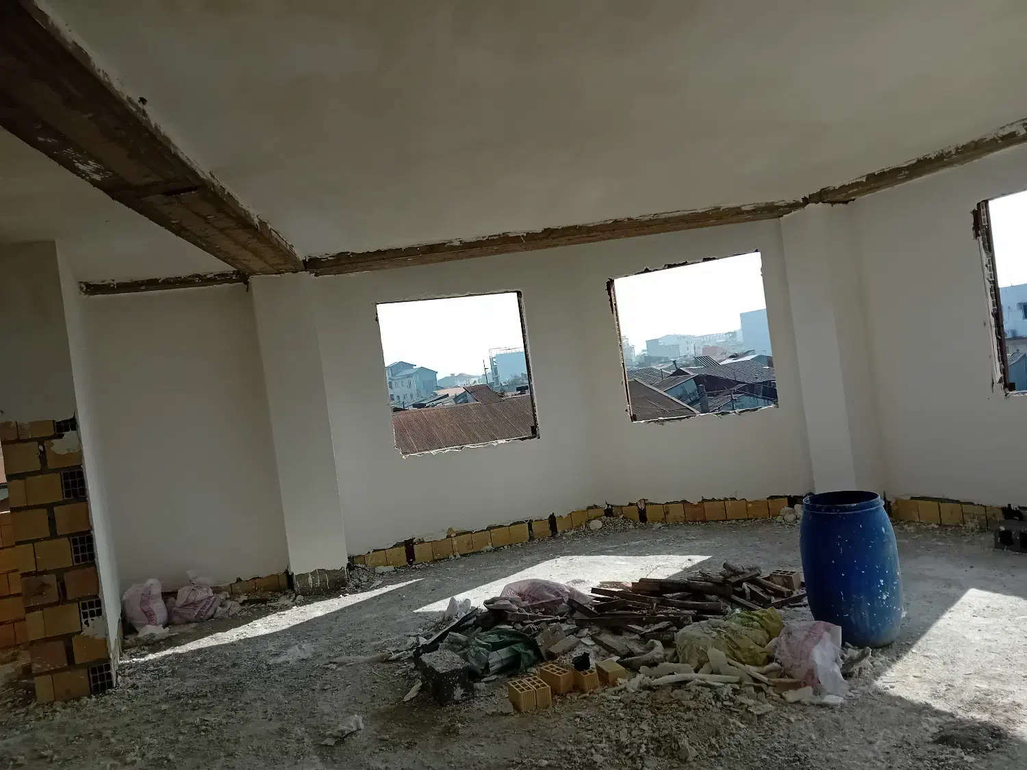 کار گر .گچکاری ساختمان|استخدام معماری، عمران و ساختمانی|رشت, کوی فکوری|دیوار