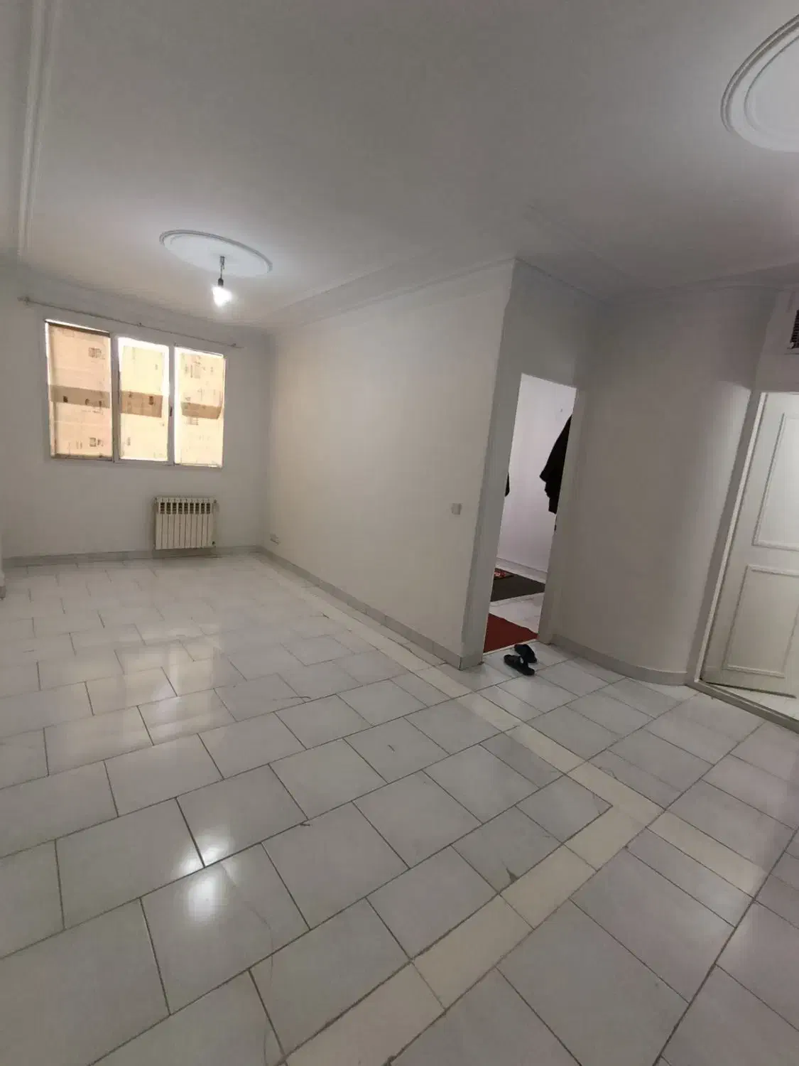 ۶۰ متر / رو به آفتاب / بلوار بیژن / رهن کامل