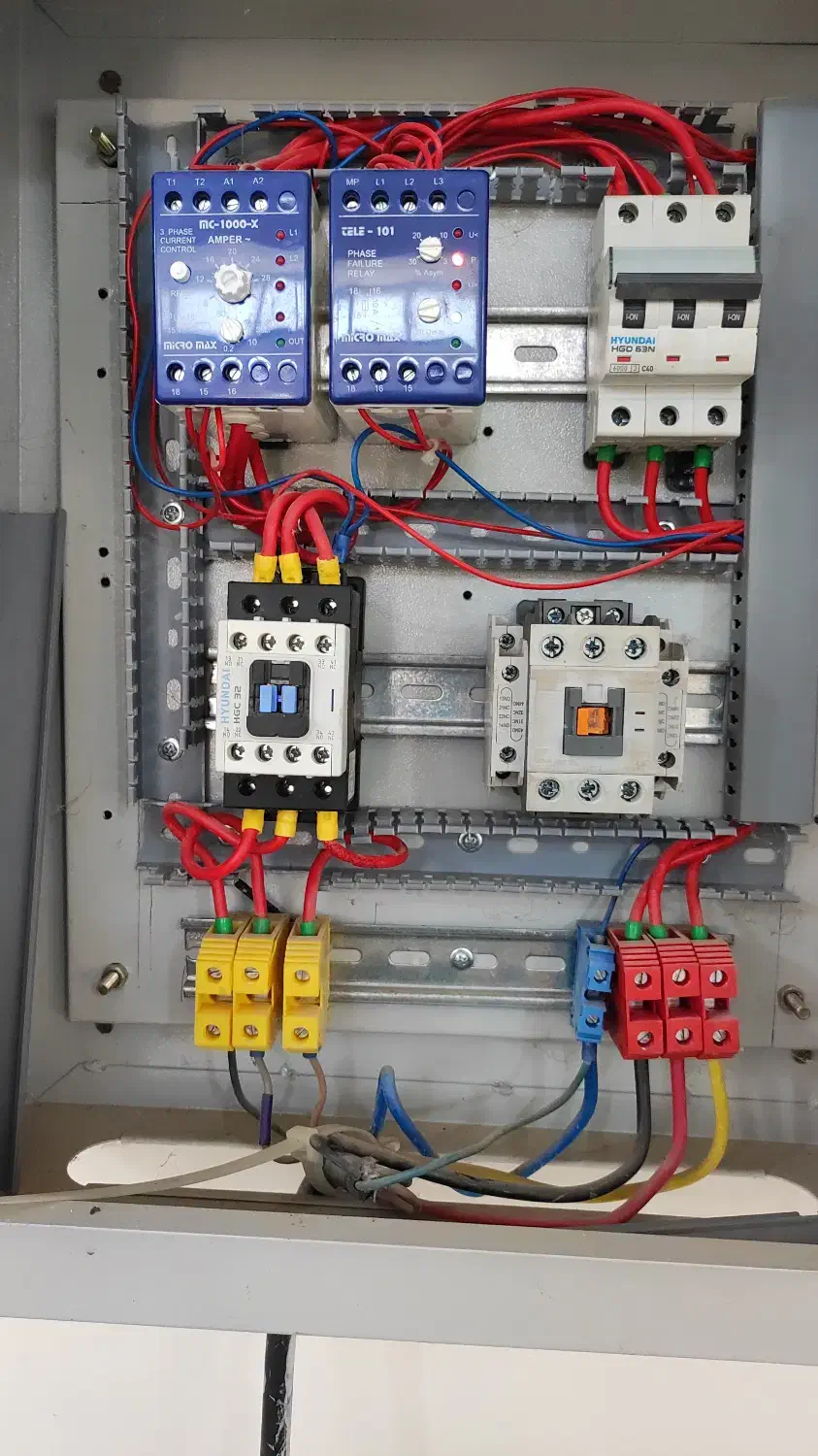 خدمات برقی .پیکور.آیفون.جوش.برش کلیه نصبیات|خدمات پیشه و مهارت|داراب, |دیوار