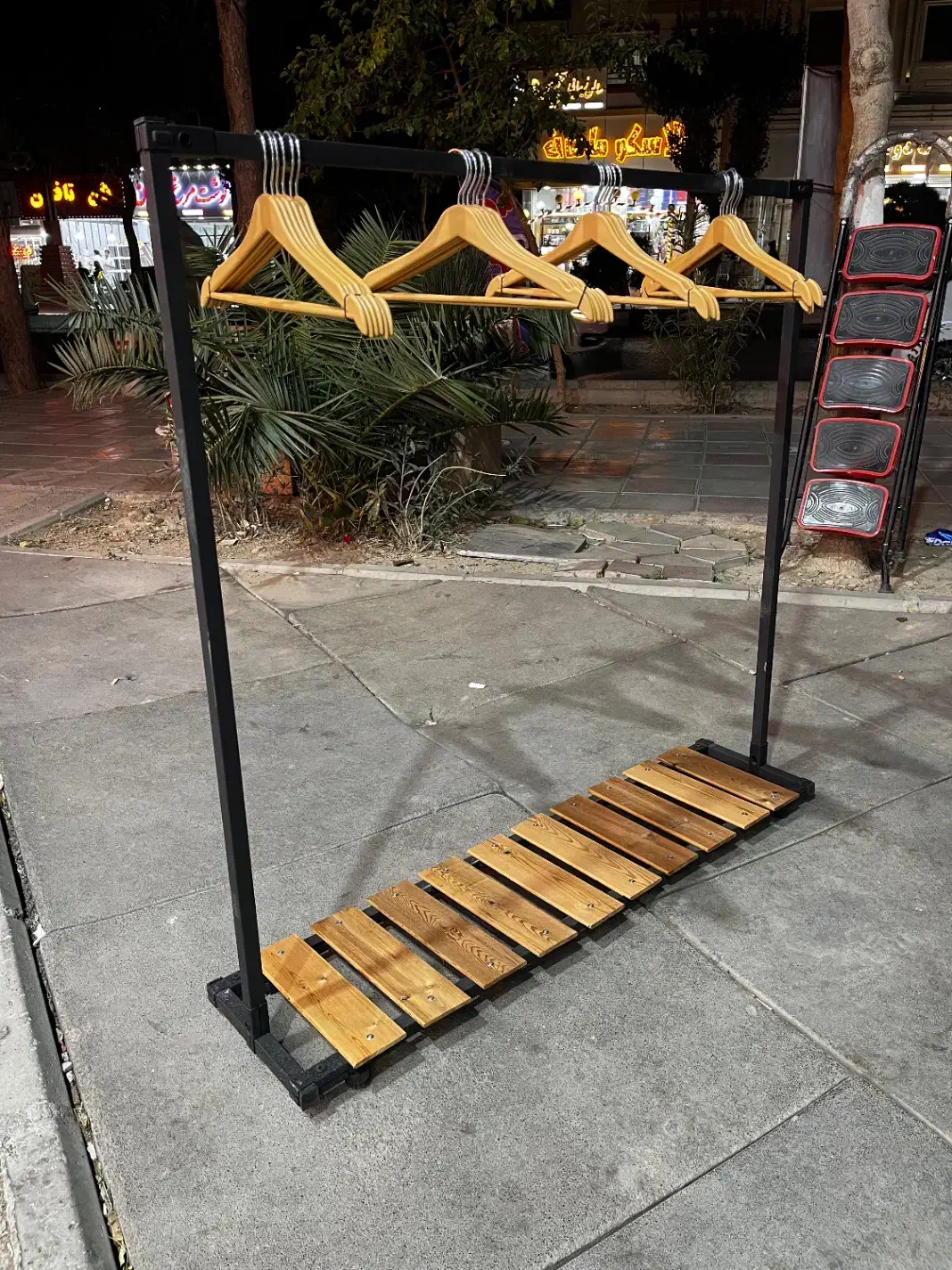 رگال لباس ساخت انواع رگال و قفسه سفارشی|فروشگاه و مغازه|گلستان (تهران), |دیوار