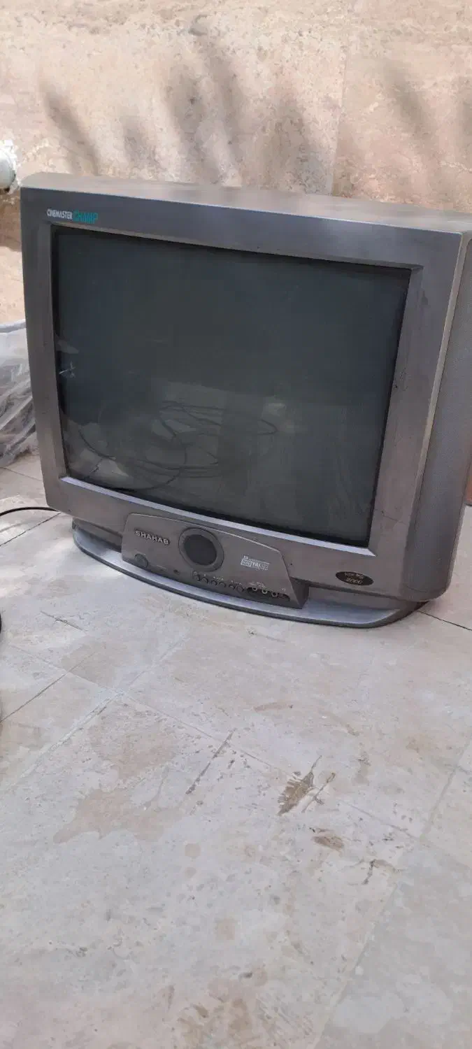 تلویزیون قدیمی|تلویزیون و پروژکتور|اردبیل, |دیوار