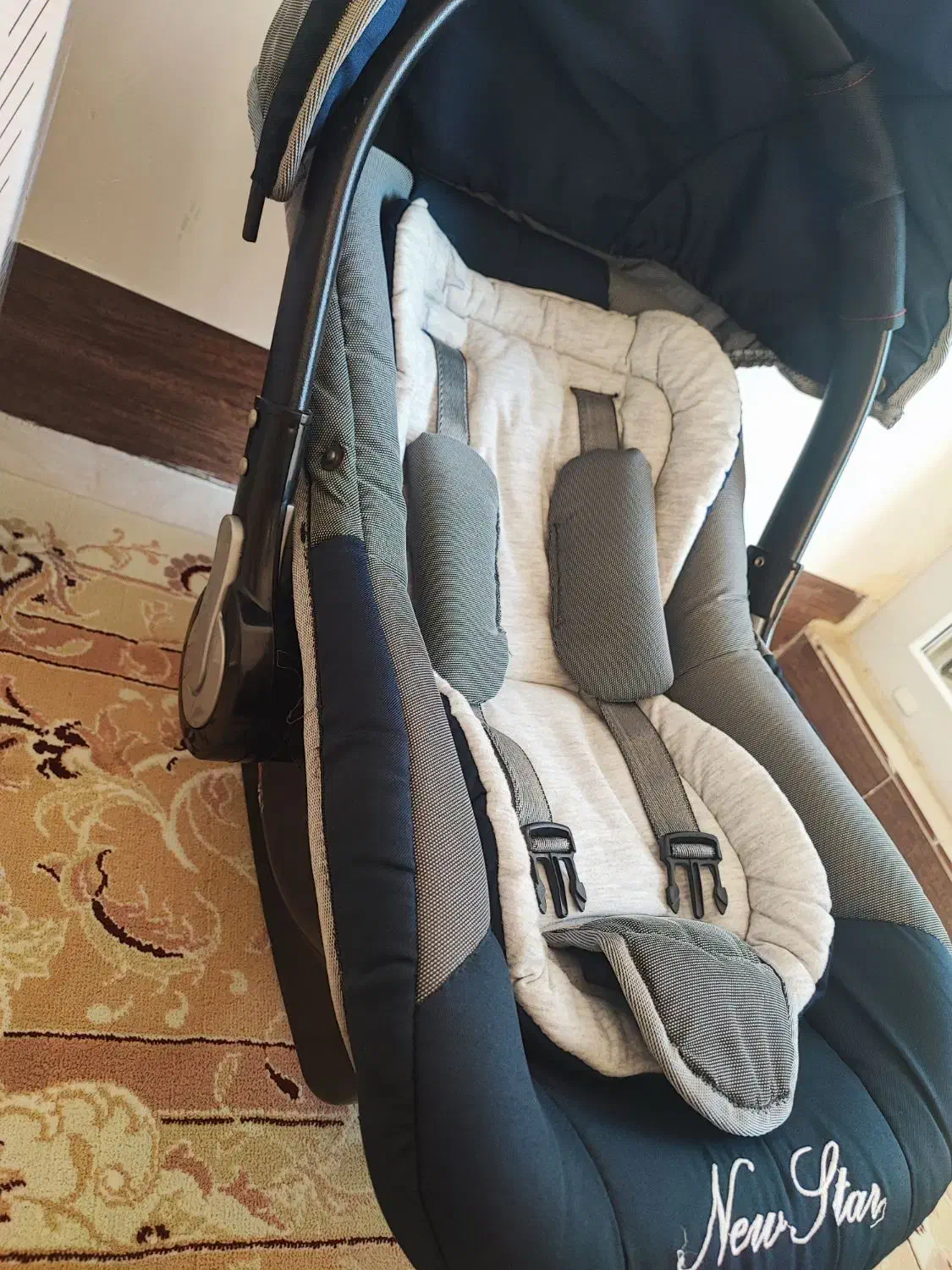 کریر بچه|کالسکه و لوازم جانبی|قم, بنیاد|دیوار