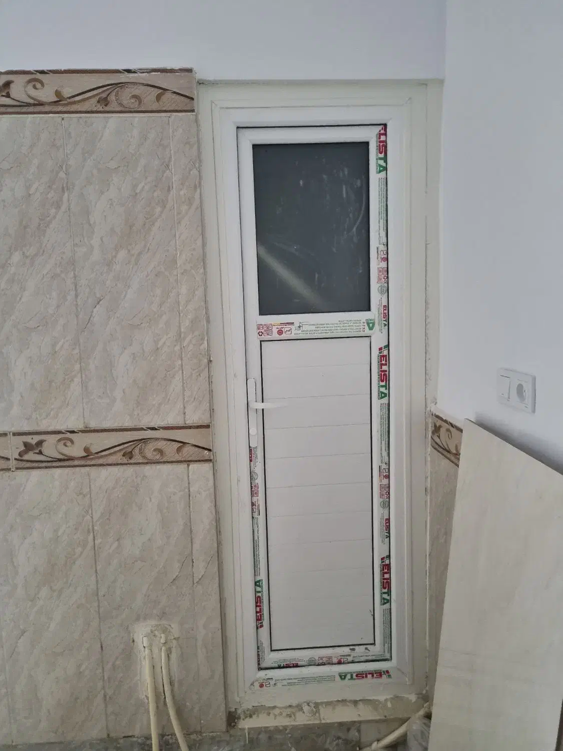 درب و پنجره مهدی|خدمات پیشه و مهارت|تاکستان, |دیوار