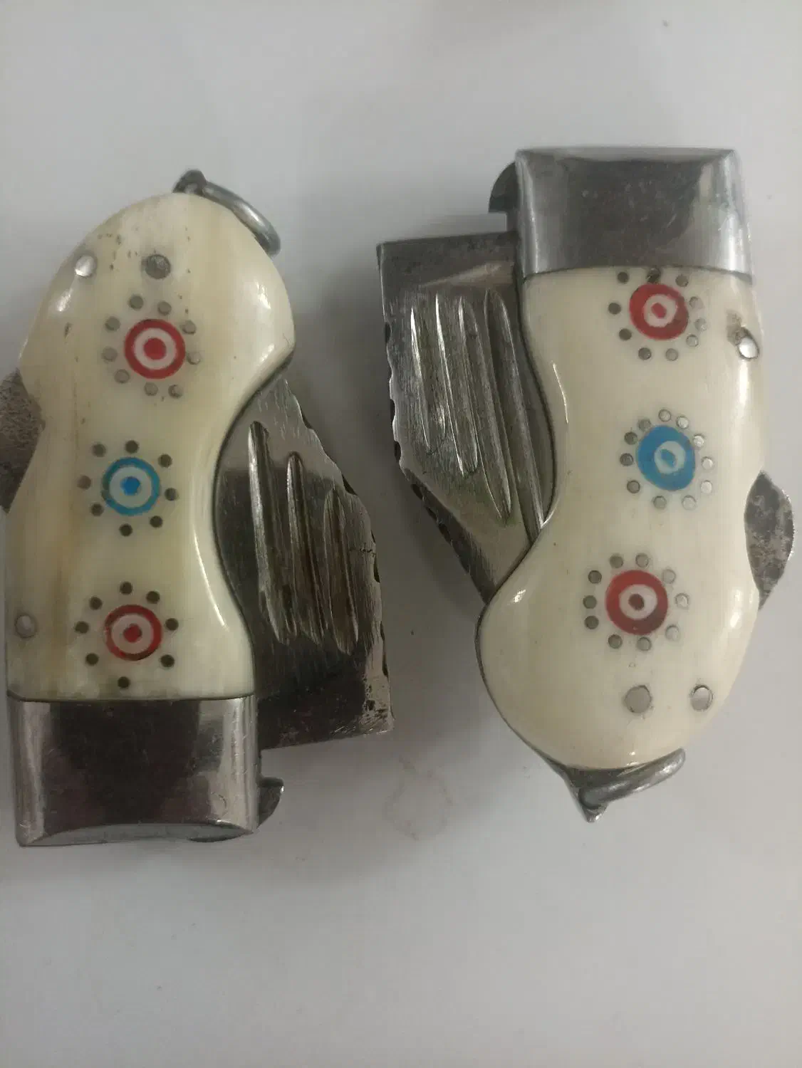 دو عدد کلکسیونی|کلکسیون اشیاء عتیقه|سراب, |دیوار