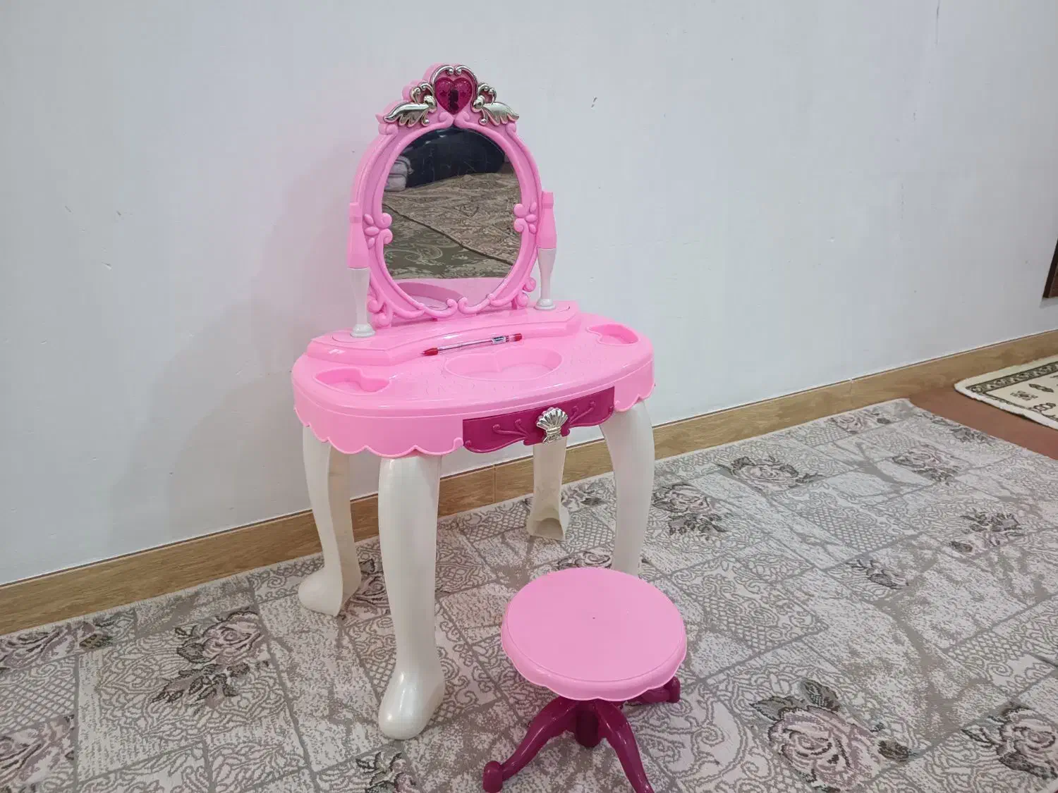 میز آرایش کودک|اسباب‌بازی بچه|اردبیل, |دیوار