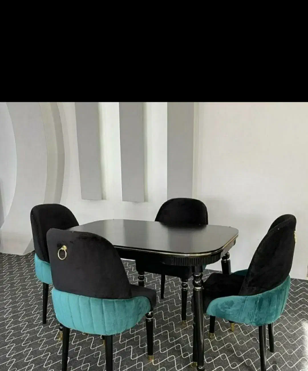 گات هام فراچنچی ۶۷۳۱۲۳۴۵۷۰۴۶۷۸۸۸۰۰۰۰۰۹۷|میز و صندلی غذاخوری|صدرا-فارس, فاز ۱|دیوار