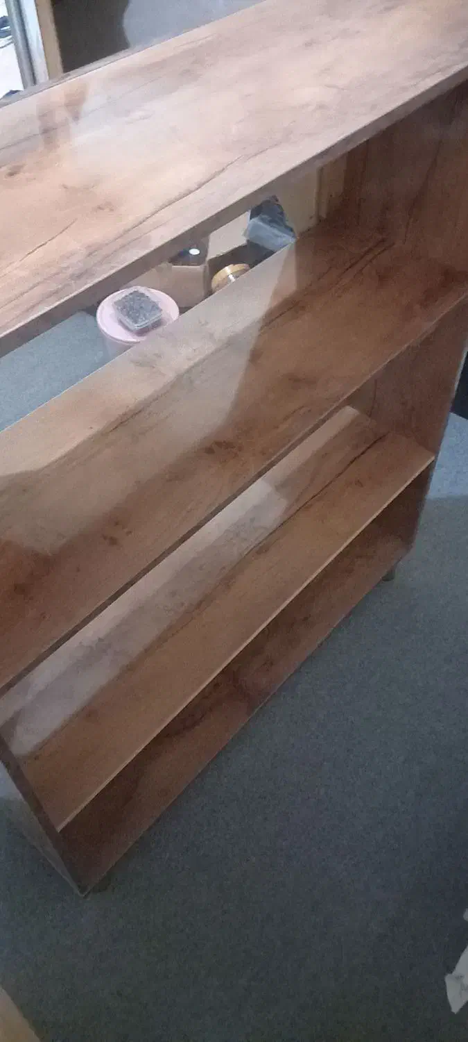 ویترین چوبی درحدنو برای مغازه وتعدادی سطل نو|بوفه، ویترین، کنسول|سقز, |دیوار