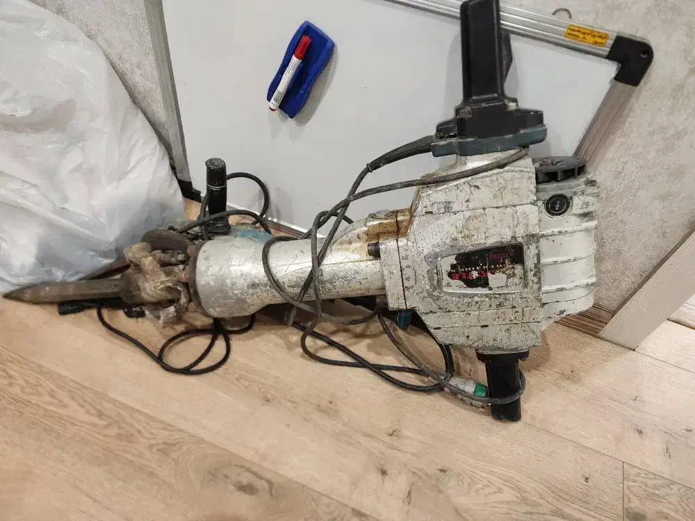 پیکور برقی ۳۰ کیلویی سالم آماده کار|ابزارآلات|شیراز, شهرک گلدشت حافظ|دیوار