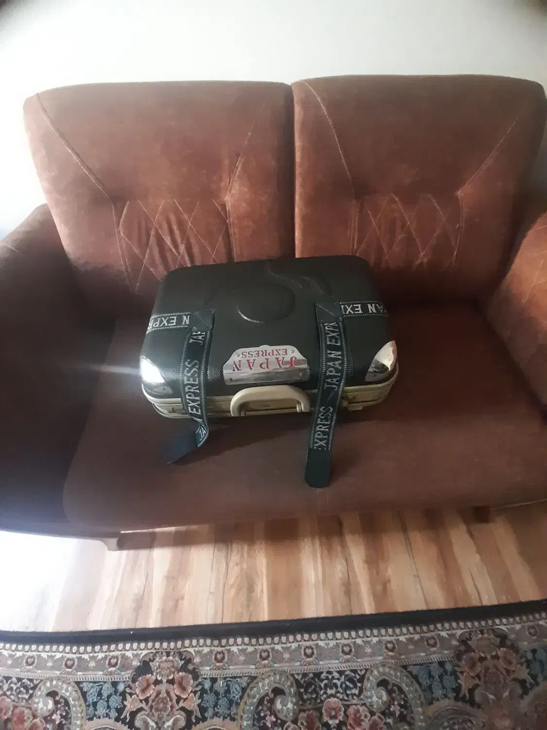 چمدان مسافرتی،رمز دار|کیف، کفش، کمربند|رشت, تازه آباد|دیوار