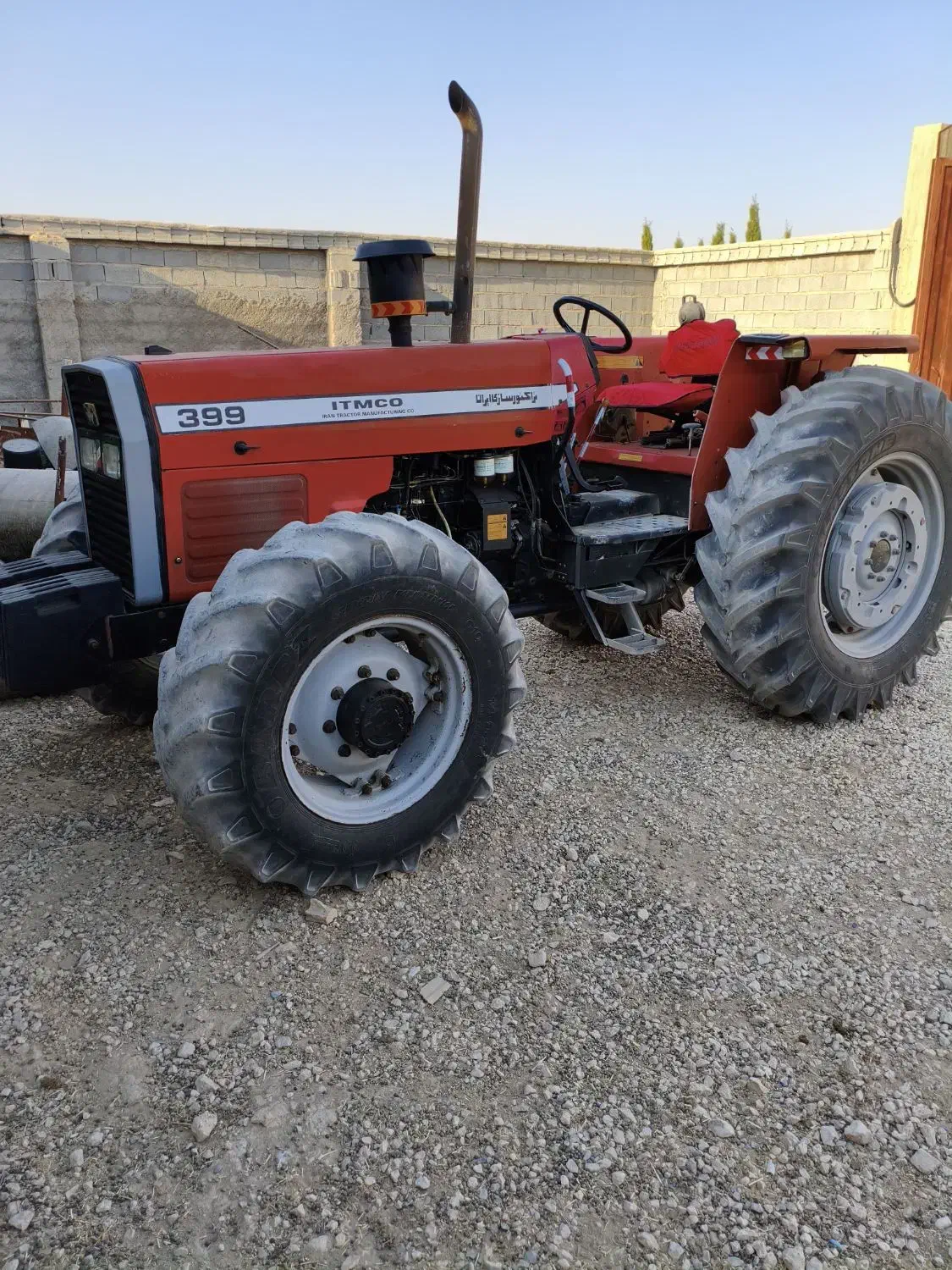 تراکتور ۳۹۹جفت مدل۱۳۸۵|خودرو سنگین|مرودشت, ژیان|دیوار
